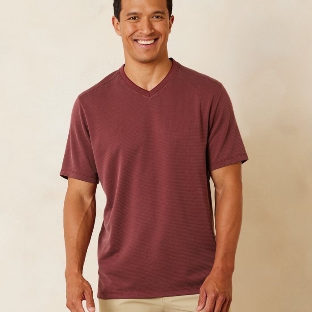 Tommy Bahama Men's Coastal Crest IslandZone Pinot Noir V-Neck Shirt EUC - Picture 3 of 6